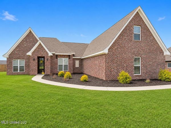 13 Grand Cove, Petal, MS 39465