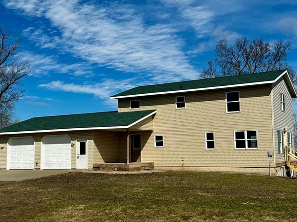 17556 300th Avenue , Starbuck, MN 56381