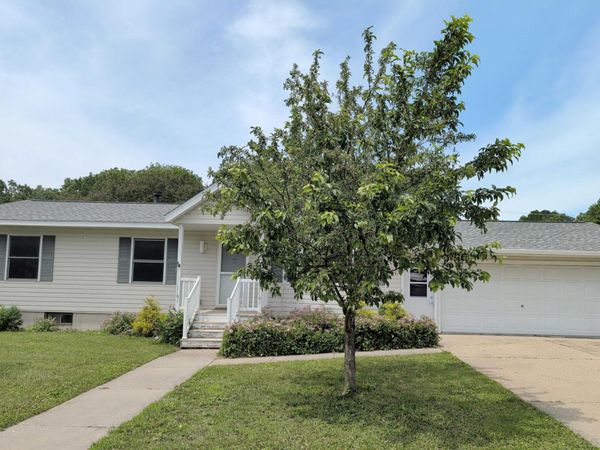 707 N High Street , Rushford, MN 55971