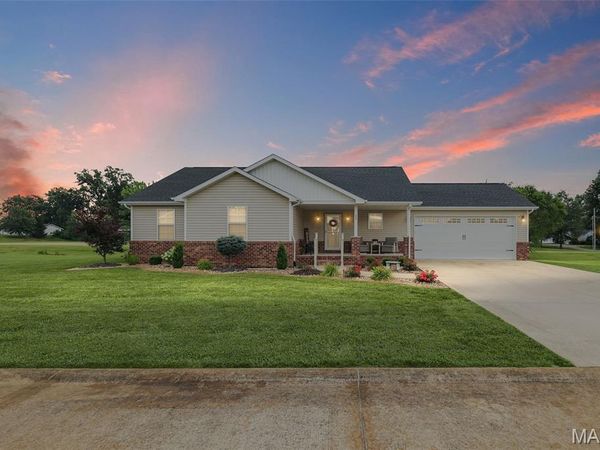 809 Amber Drive , Okawville, IL 62271
