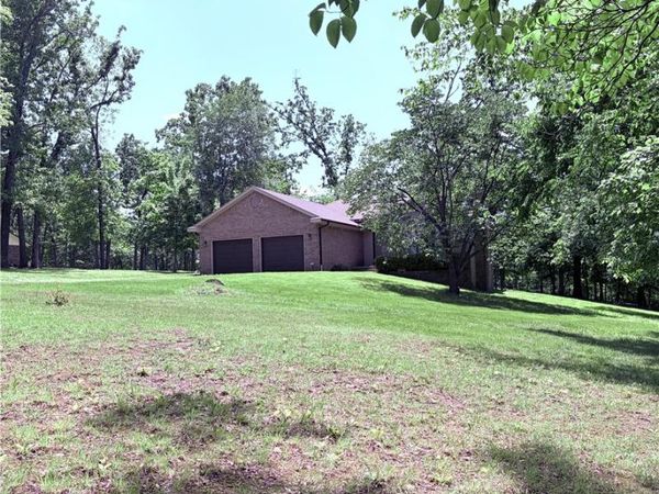 11639 Oak Hills Drive , Bentonville, AR 72712
