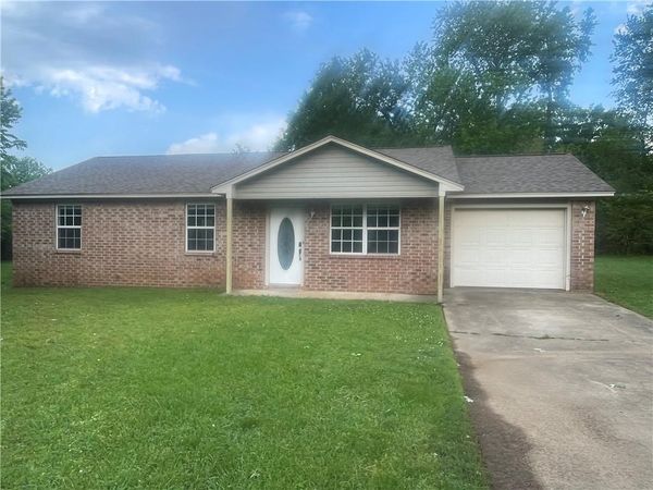 515 MILLER , Clarksville, AR 72830