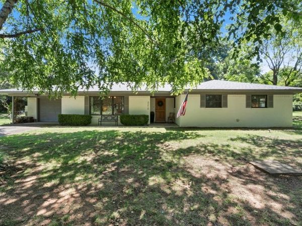 3210 E Skillern Road , Fayetteville, AR 72703