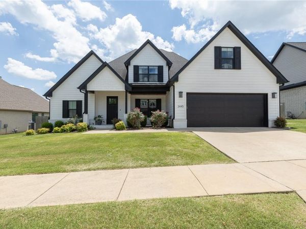 3445 E Galaxy Circle , Fayetteville, AR 72701