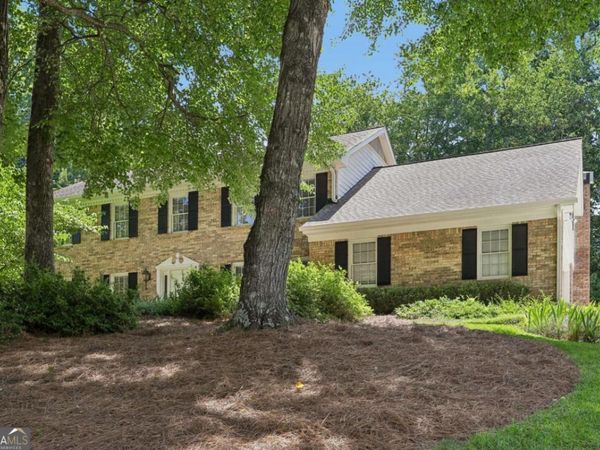 5271 Wyntercreek Way, Dunwoody, GA 30338
