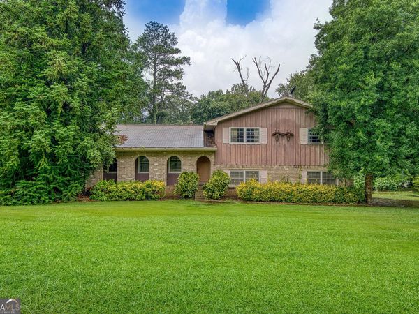 2069 Forest Drive, Fayetteville, GA 30214
