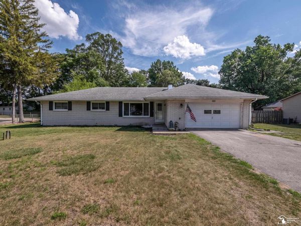 1021 Hackman Drive, Temperance, MI 48182