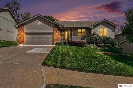 11913 N 158th Street, Bennington, NE 68007