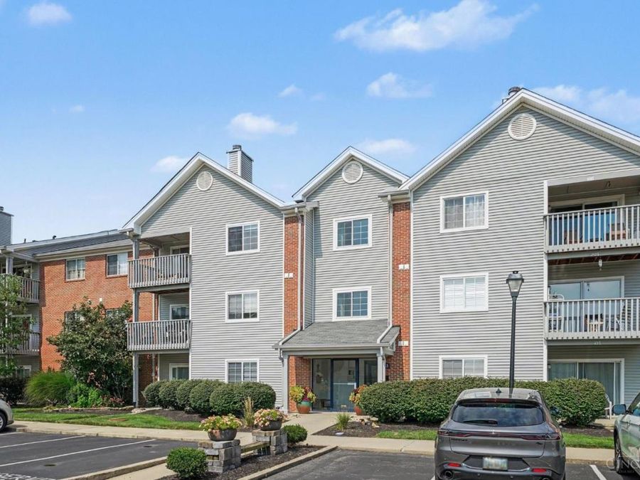 7343 Ridgepoint Drive, Unit 310, Anderson Township, OH 45230 Photo 3