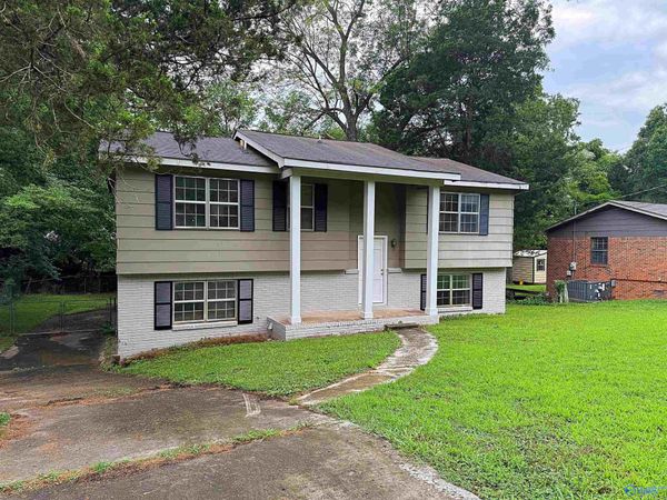 3109 Delia Lane, Huntsville, AL 35810