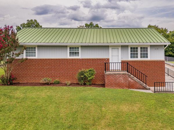 3519 Rustic Hills Drive, Kingsport, TN 37660