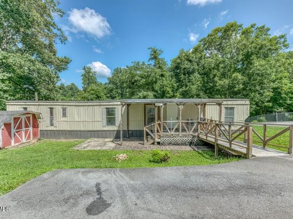 318 & 322 Deck Valley Road, Bristol, TN 37620