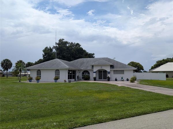 6233 PEBBLE LANE , SEBRING, FL 33876