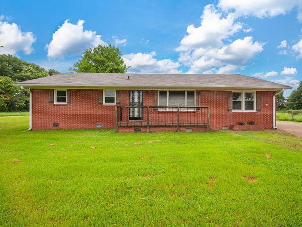 1921 Nance Rd , Alamo, TN 38001