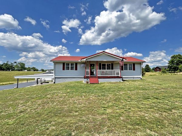 2065 Austin Rd , Lafayette, TN 37083