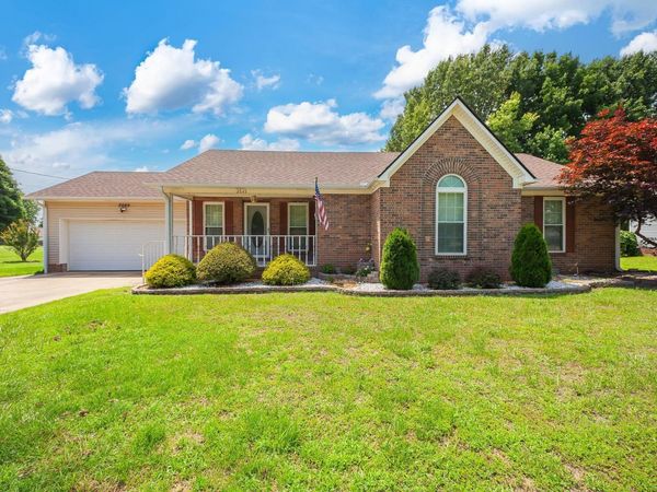 2645 CLIFTON DR , Dyersburg, TN 38024