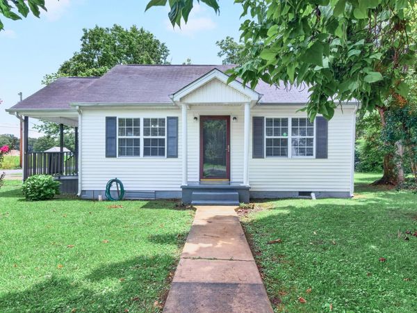 514 E Hogan St , Tullahoma, TN 37388
