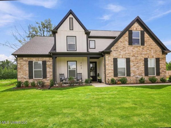463 Centerline Roper Loop, Byhalia, MS 38611