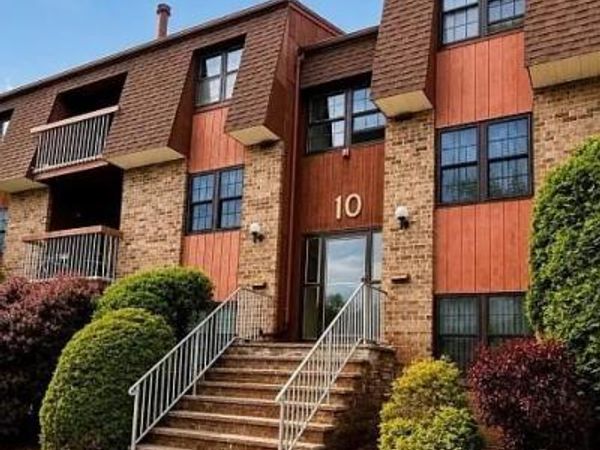 110 Keystone Court , Woodbridge, NJ 07095