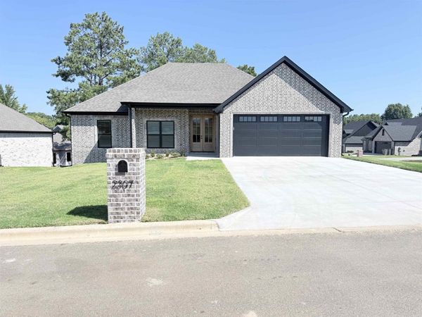 2307 Summit Ridge Trail, Paragould, AR 72450
