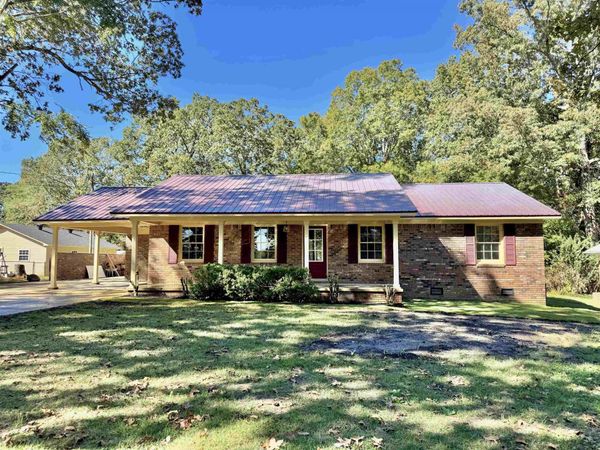 45 YORK LN, Savannah, TN 38372