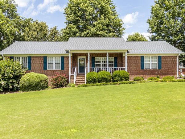 335 JORDAN GLEN LN, Savannah, TN 38372