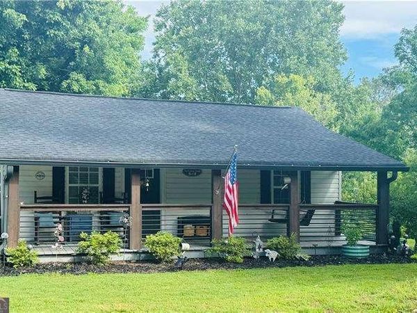 190 Old Blairsville Highway, Talking Rock, GA 30175