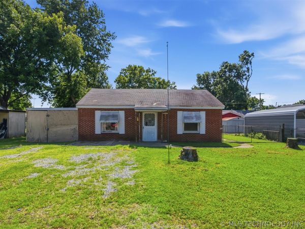 403 N Sawyer , Pryor, OK 74361