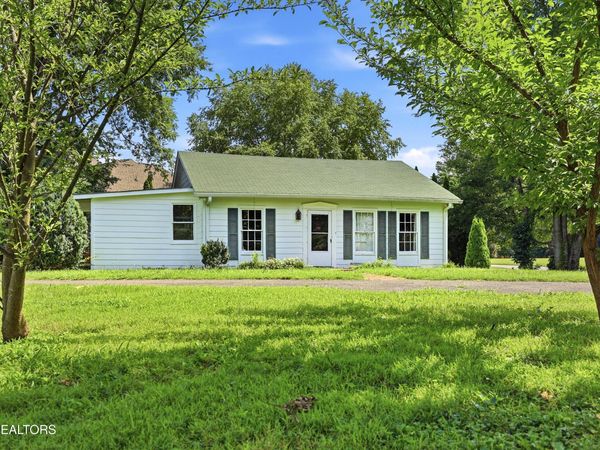 2037 NE Woodchase Close , Cleveland, TN 37311