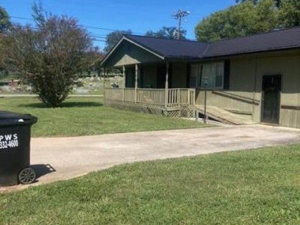 15 Pratt Street , Pikeville, TN 37367
