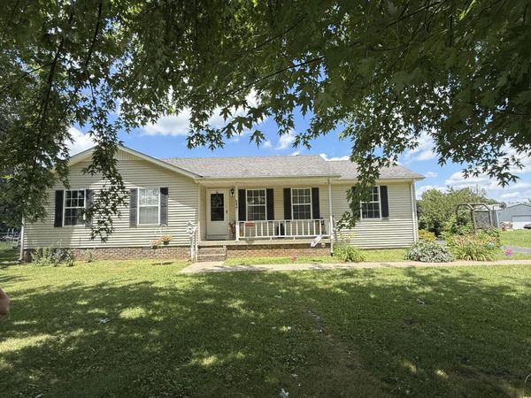 242 Kay Cir , Lafayette, TN 37083