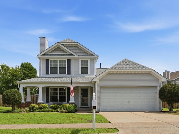 2865 Paddle Wheel Dr , Nashville, TN 37214