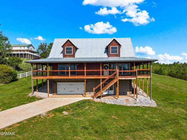 102 Golf View Boulevard , Dandridge, TN 37725