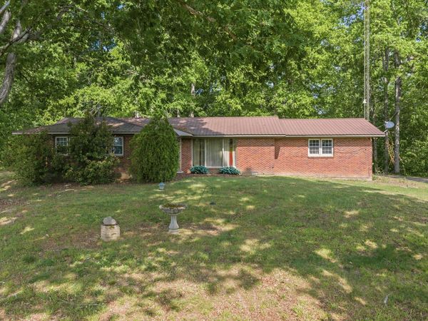 4536 Brooksie Thompson Rd , Decaturville, TN 38329