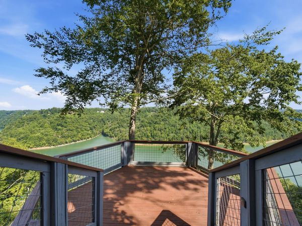 220 Summit Pointe Lane , Smithville, TN 37166