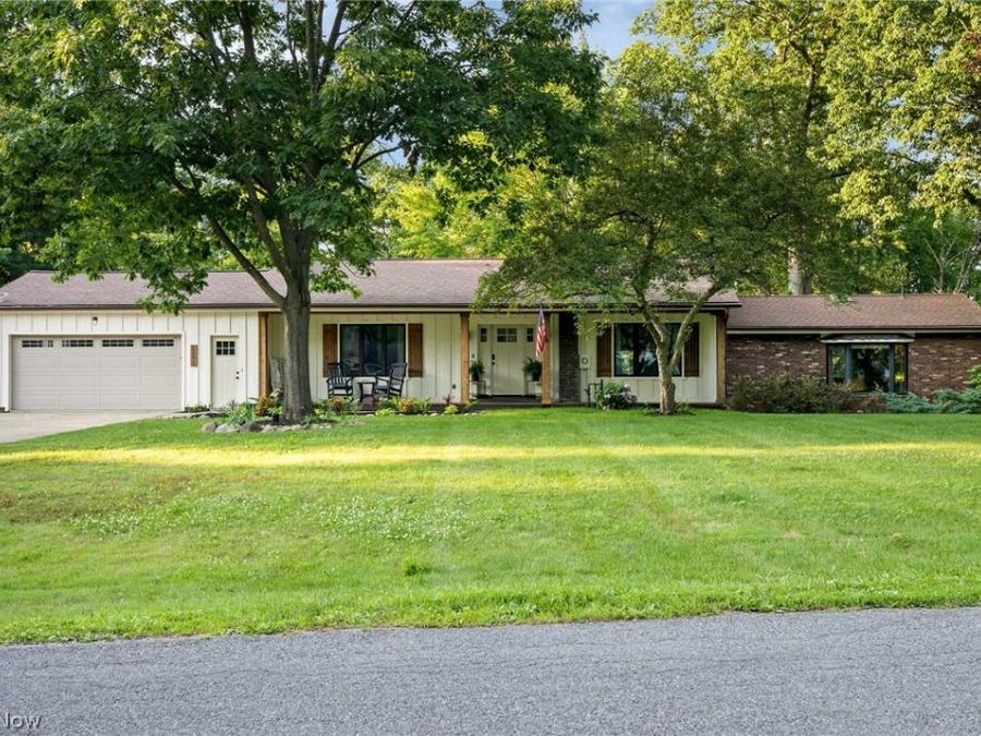 2391 Lyndon Drive , Uniontown, OH 44685 Photo 1