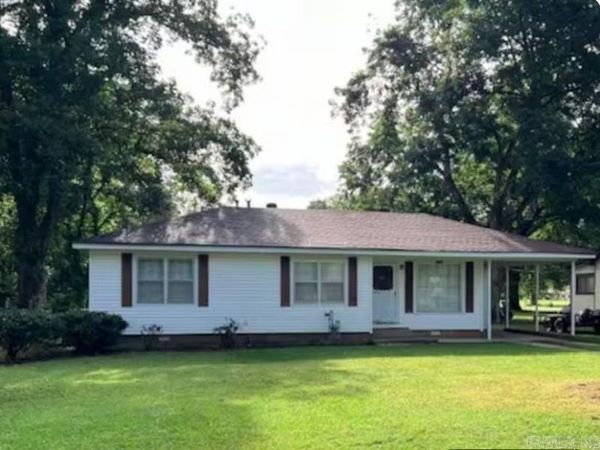 407 Carl , Marvell, AR 72366