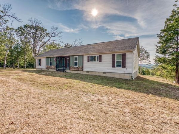 2605 Walking Stick Lane , Lead Hill, AR 72644