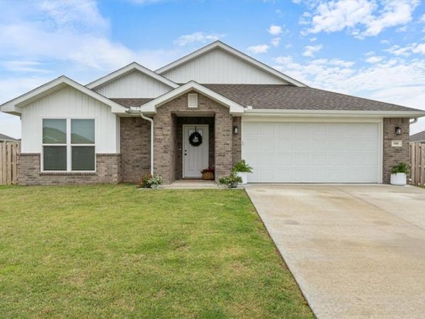 908 S Canvasback Drive , Siloam Springs, AR 72761