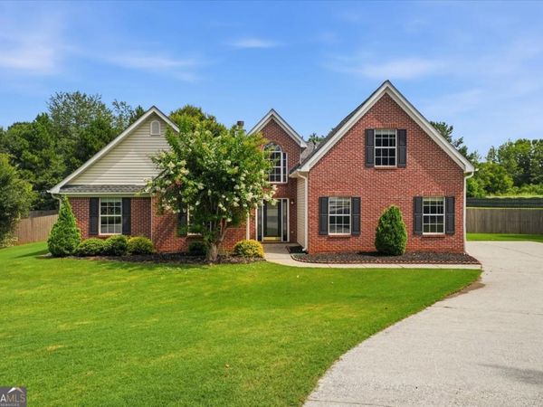 3081 Michelle Lee Drive, Dacula, GA 30019
