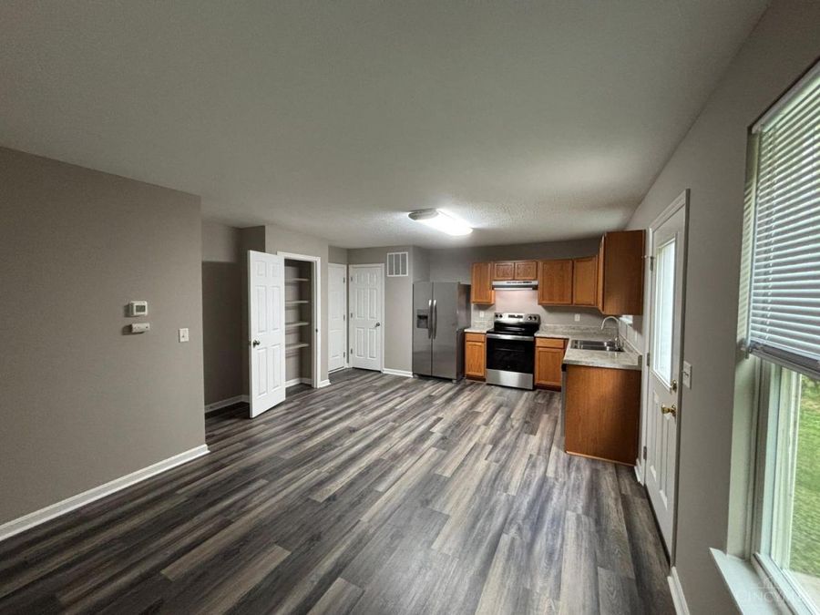 406 Mcewing Drive, Lockland, OH 45215 Photo 6