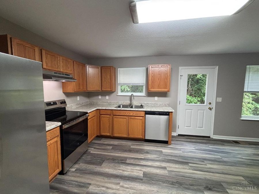 406 Mcewing Drive, Lockland, OH 45215 Photo 7