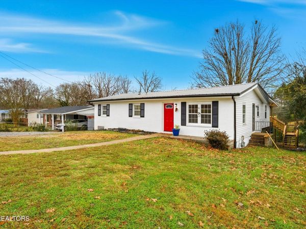 425 Cumberland Ave, Athens, TN 37303