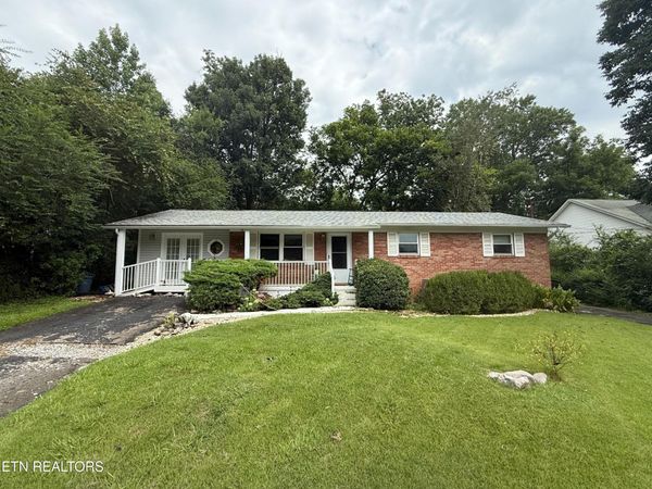 442 Robertsville Rd, Oak Ridge, TN 37830
