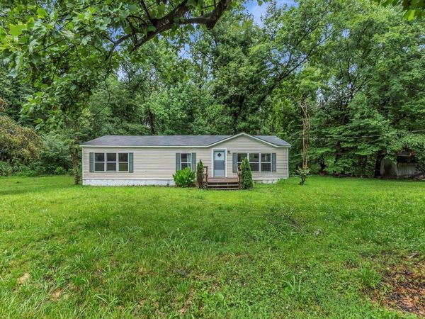 276 HILLDALE LN , Millington, TN 38053