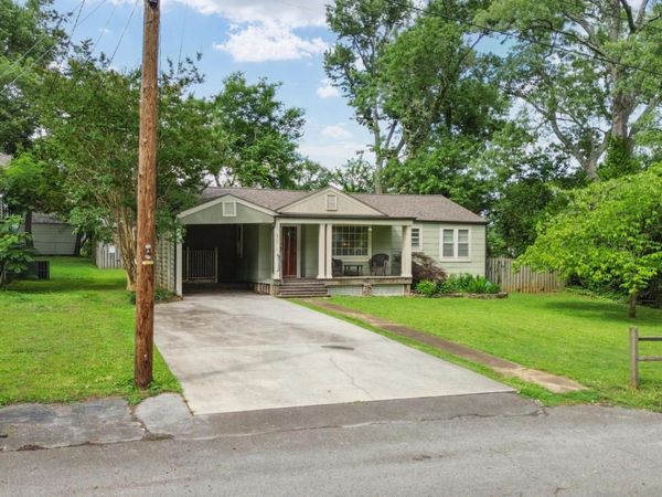 902 Sunset Avenue NW, Cleveland, TN 37311