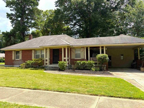 4651 FLAMINGO DR, Memphis, TN 38117