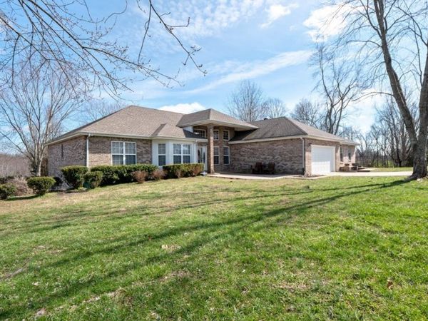 2828 Driver Rd , Lafayette, TN 37083