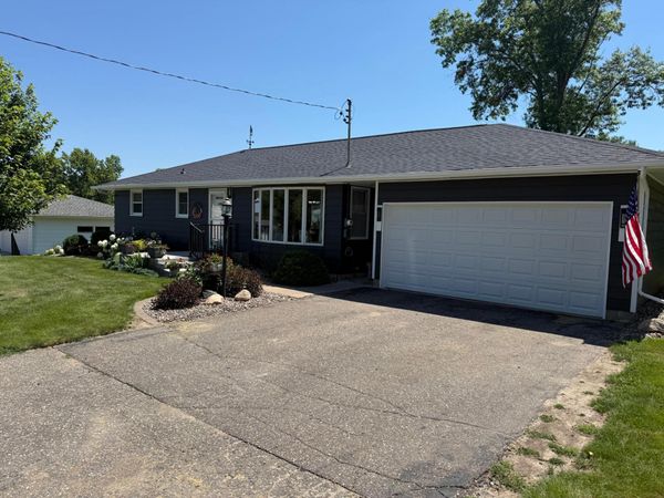 703 3rd Avenue , Goodhue, MN 55027