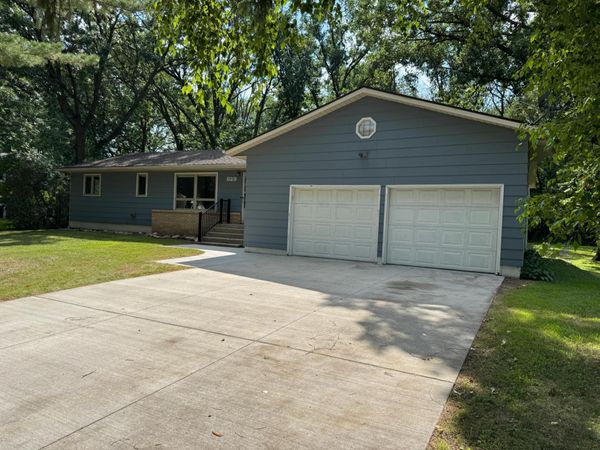 829 10th Street SW, Wadena, MN 56482